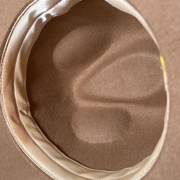 Beautiful Yellow 108 salvaged 💯 wool fedora hat camel colored. Small - Picture 14 of 16